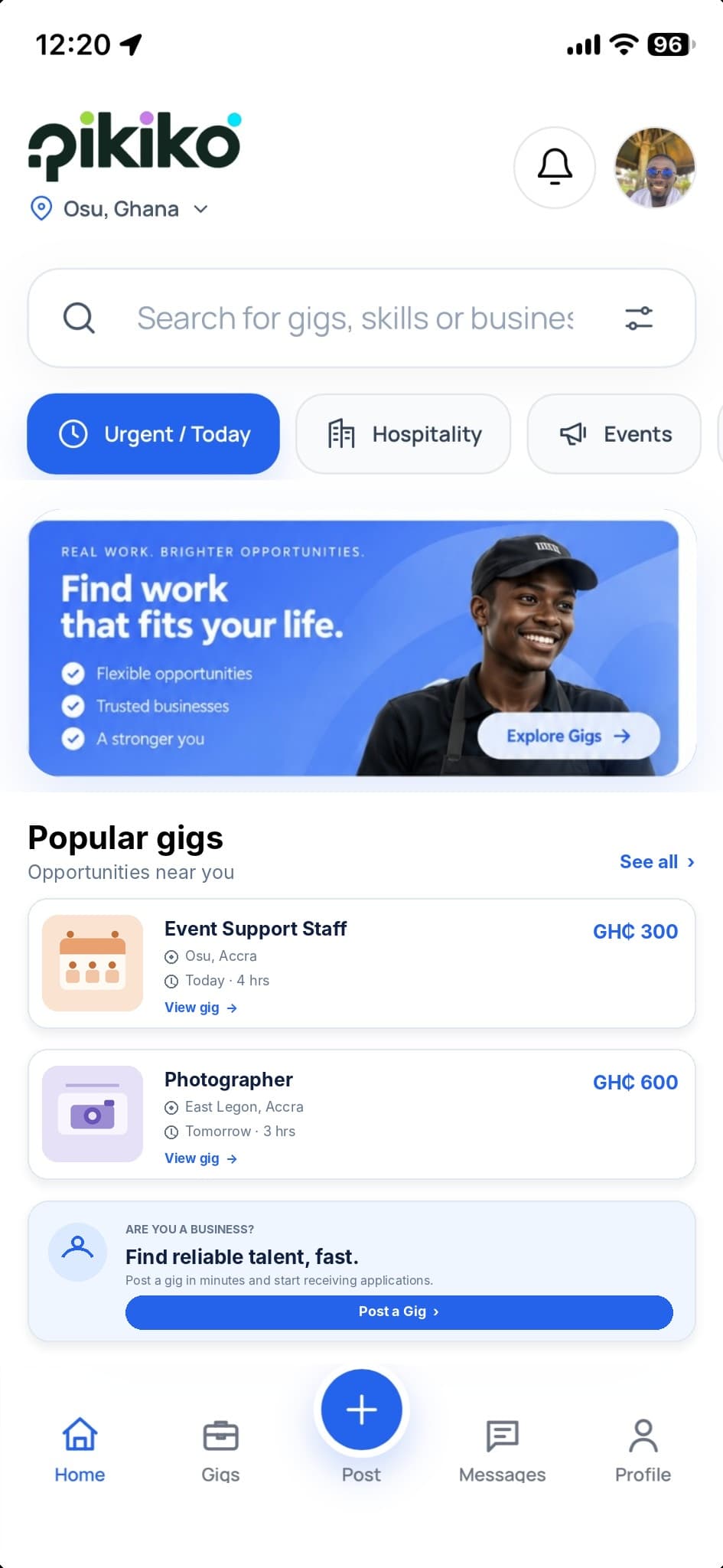 Pikiko app showing nearby paid gigs